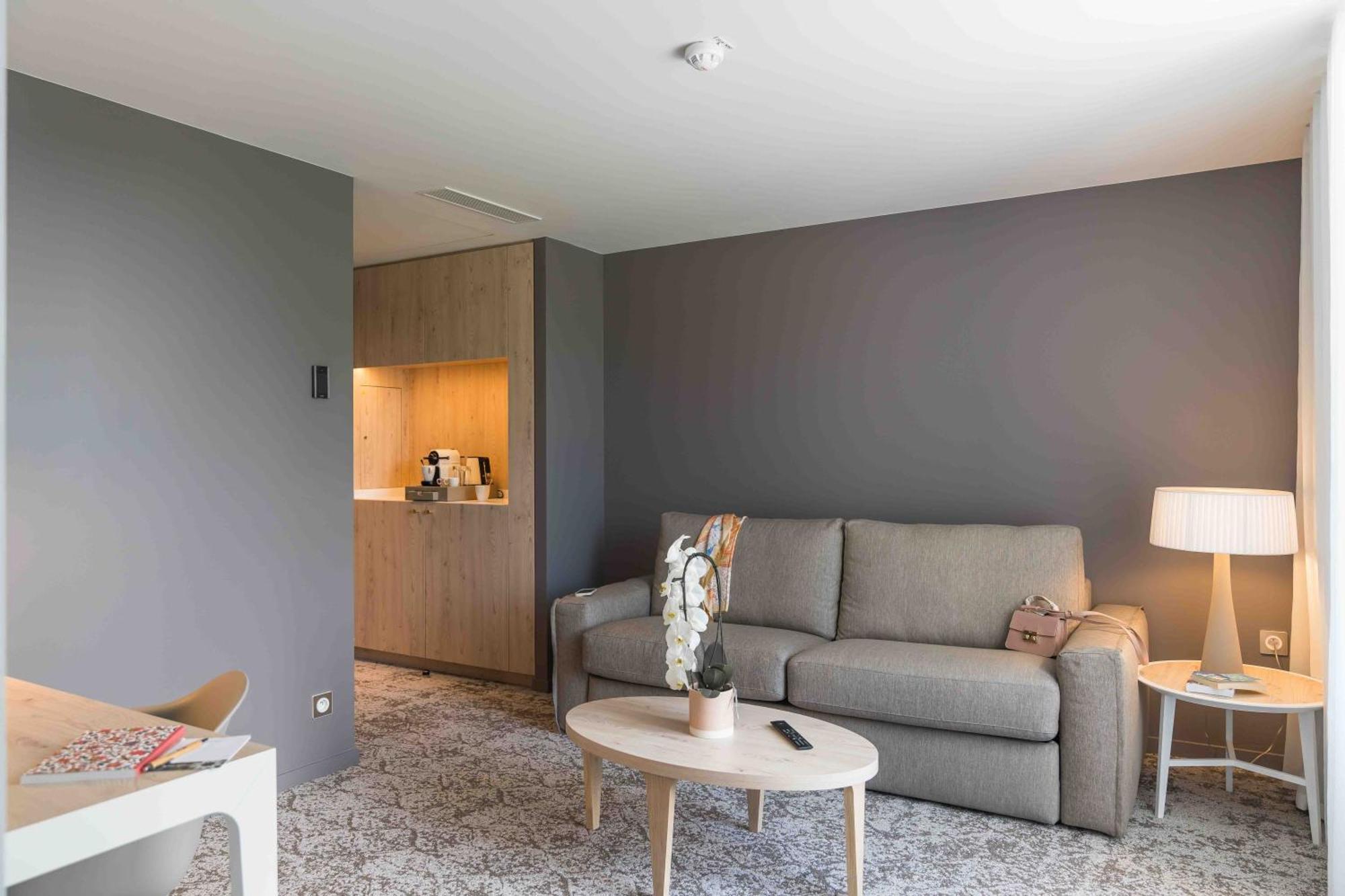 Dolce By Wyndham Versailles - Domaine Du Montcel Jouy-en-Josas Exterior photo